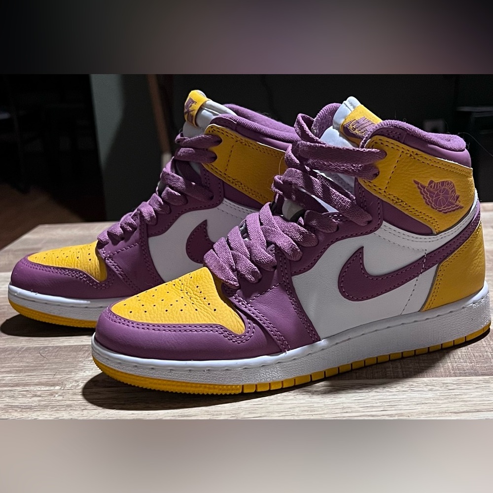 Jordan 1 Retro High OG Brotherhood (GS) In Youth Size 4 No Box